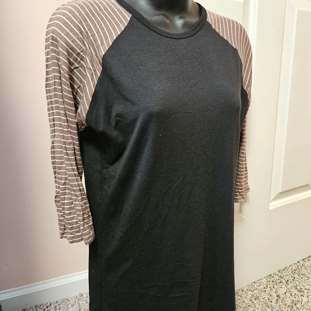 LuLaRoe Black and Brown Long Sleeve Tee - Picture 5 of 10
